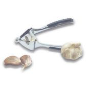 Пресс для чеснока 16 см. c выдавливателем нерж. с прорез. ручками VB /1/12/