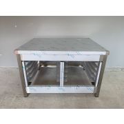 Подставка под пароконвектомат Luxstahl 1000*810*650 (противни 2х5).
