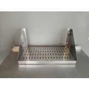 Полка настенная перфорированная 600х300х300 нерж.