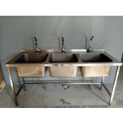 Ванна 3Ц Н1800/700/850 разм. секц. 500х500х300 борт, 3 отв. смеситель отступ ног от стены 200 мм
