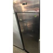 Шкаф холодильный  GN650TN