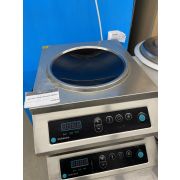 Плита индукционная Hurakan HKN-ICW35M WOK