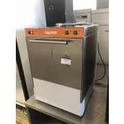 Посудомоечная машина с фронтальной загрузкой HICOLD BS 50 DP